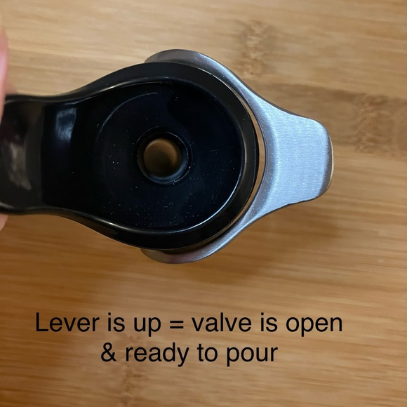 Bar Accessories - Set of 4 - Bottle Opener/Stopper/Pourer Kit with Gift Box - Picture 6 of 13